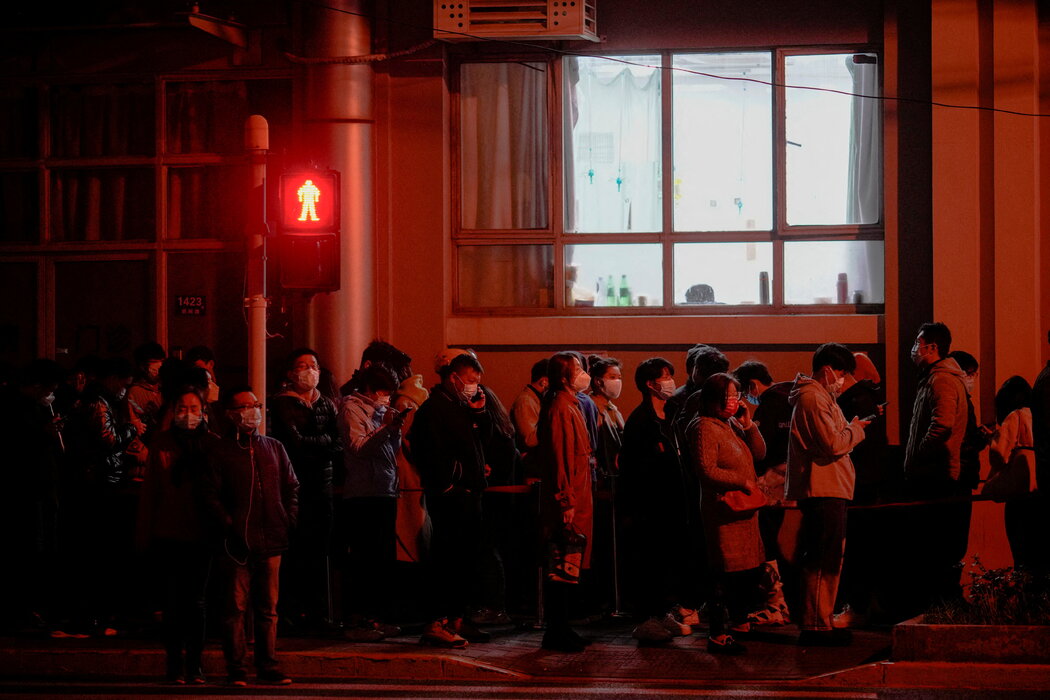 上海宣布采取“分区封控”措施，进行大规模病毒检测